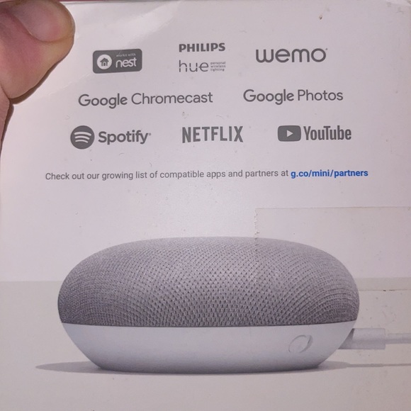 Google Mini Home - Picture 3 of 6